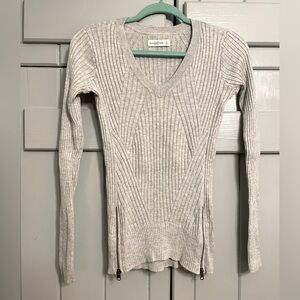 Abercrombie and fitch sweater